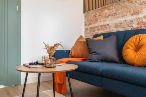 SuperApart Orla 5, Calming Oasis
